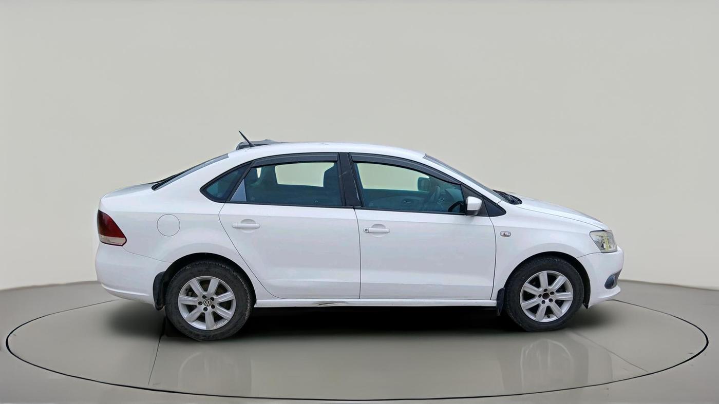 2011 Volkswagen Vento HIGHLINE DIESEL 1.6, Diesel, Manual, 1,25,054 km, exterior