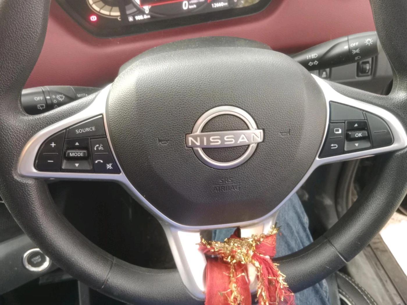 2023 Nissan MAGNITE XV RED EDITION, CNG, Manual, 13,800 km, interior