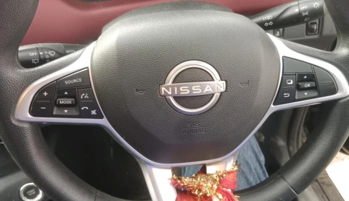2023 Nissan MAGNITE XV RED EDITION, CNG, Manual, 12,660 km, interior