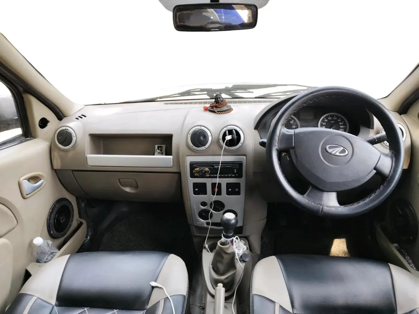 2012 Mahindra Verito 1.5 D4 BS III, Diesel, Manual, 2,06,576 km, interior