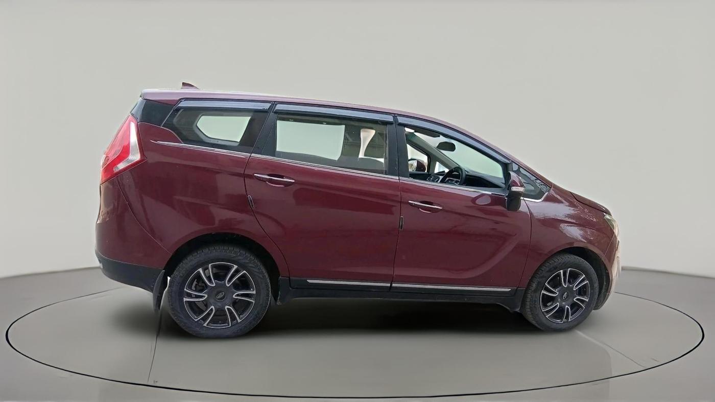 2018 Mahindra MARAZZO M8 7 STR, Diesel, Manual, 86,181 km, exterior