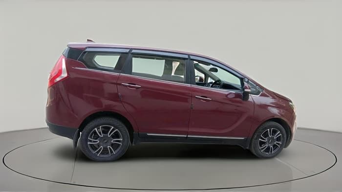 2018 Mahindra MARAZZO M8 7 STR, Diesel, Manual, 86,181 km, exterior