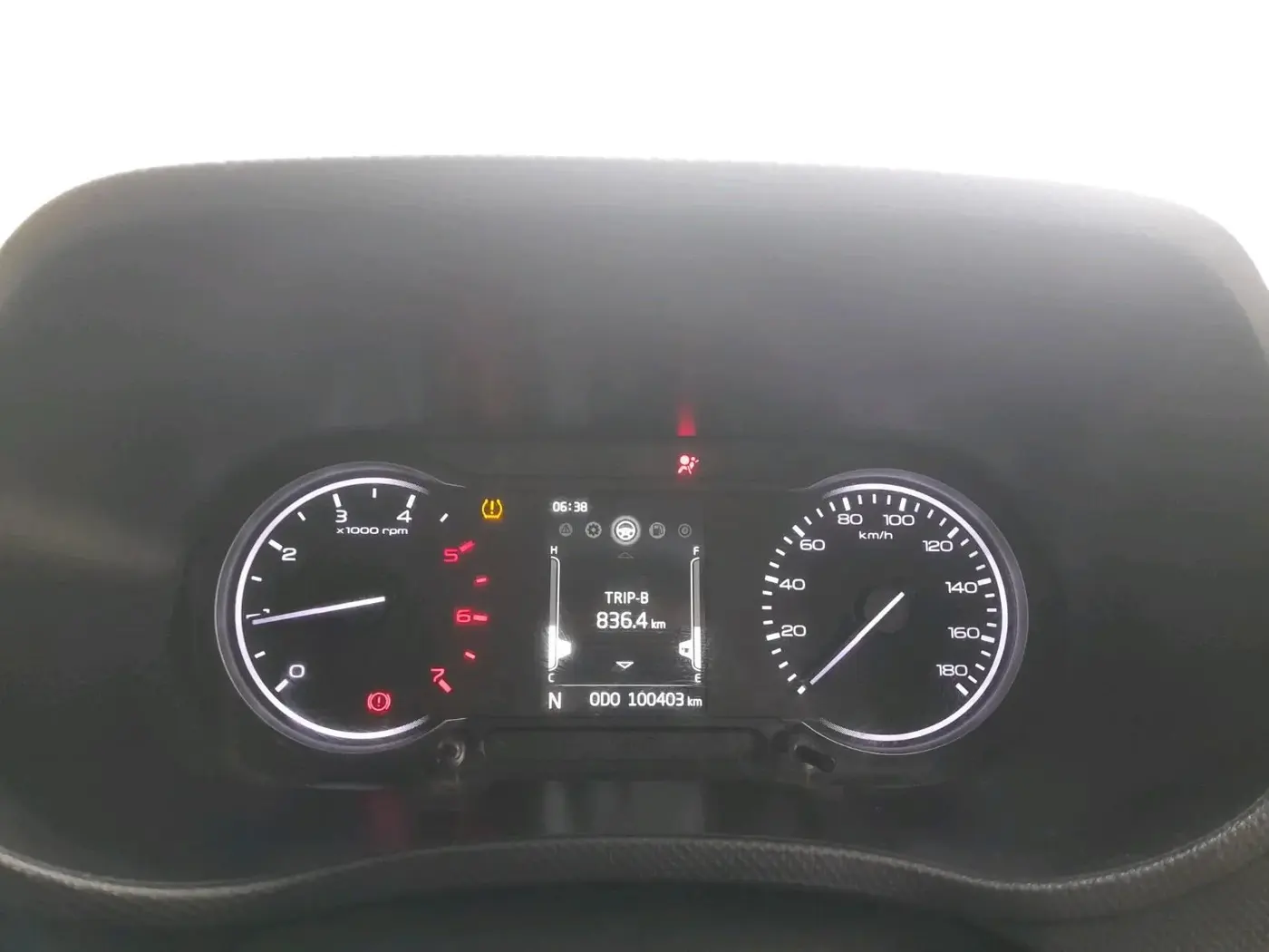 2023 Mahindra BOLERO NEO N10 R, Diesel, Manual, 1,00,403 km, interior