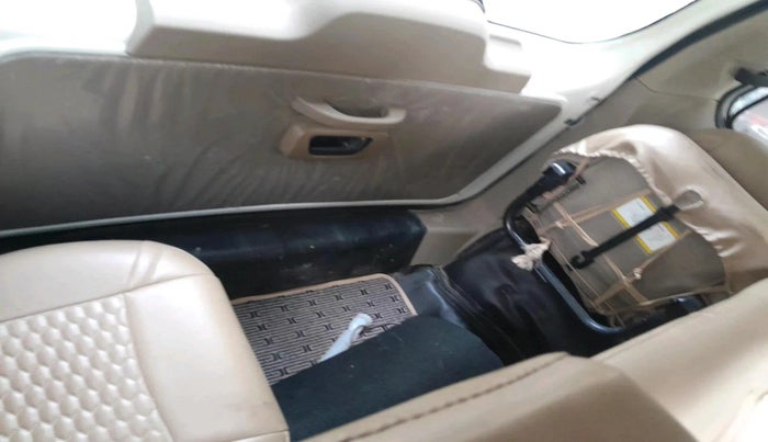 2023 Mahindra BOLERO NEO N10 R, Diesel, Manual, 1,00,403 km, interior