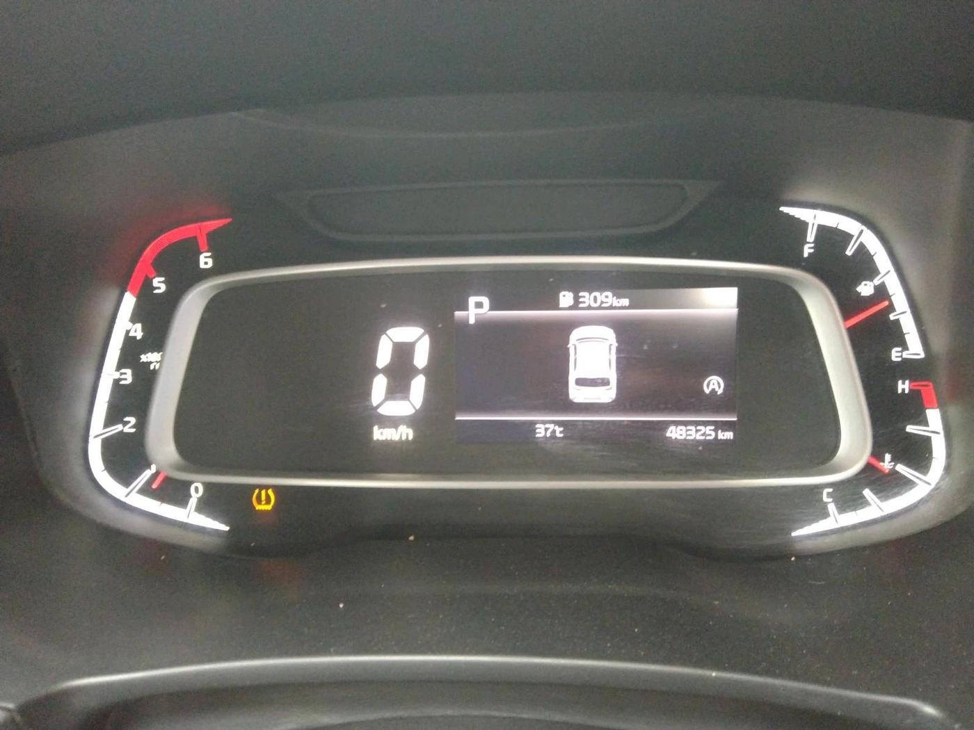 2023 KIA SONET HTX 1.5 AT, Diesel, Automatic, 48,325 km, interior