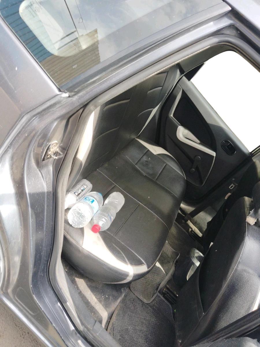 2013 Ford Figo TITANIUM 1.4 DIESEL, Diesel, Manual, 1,08,128 km, interior