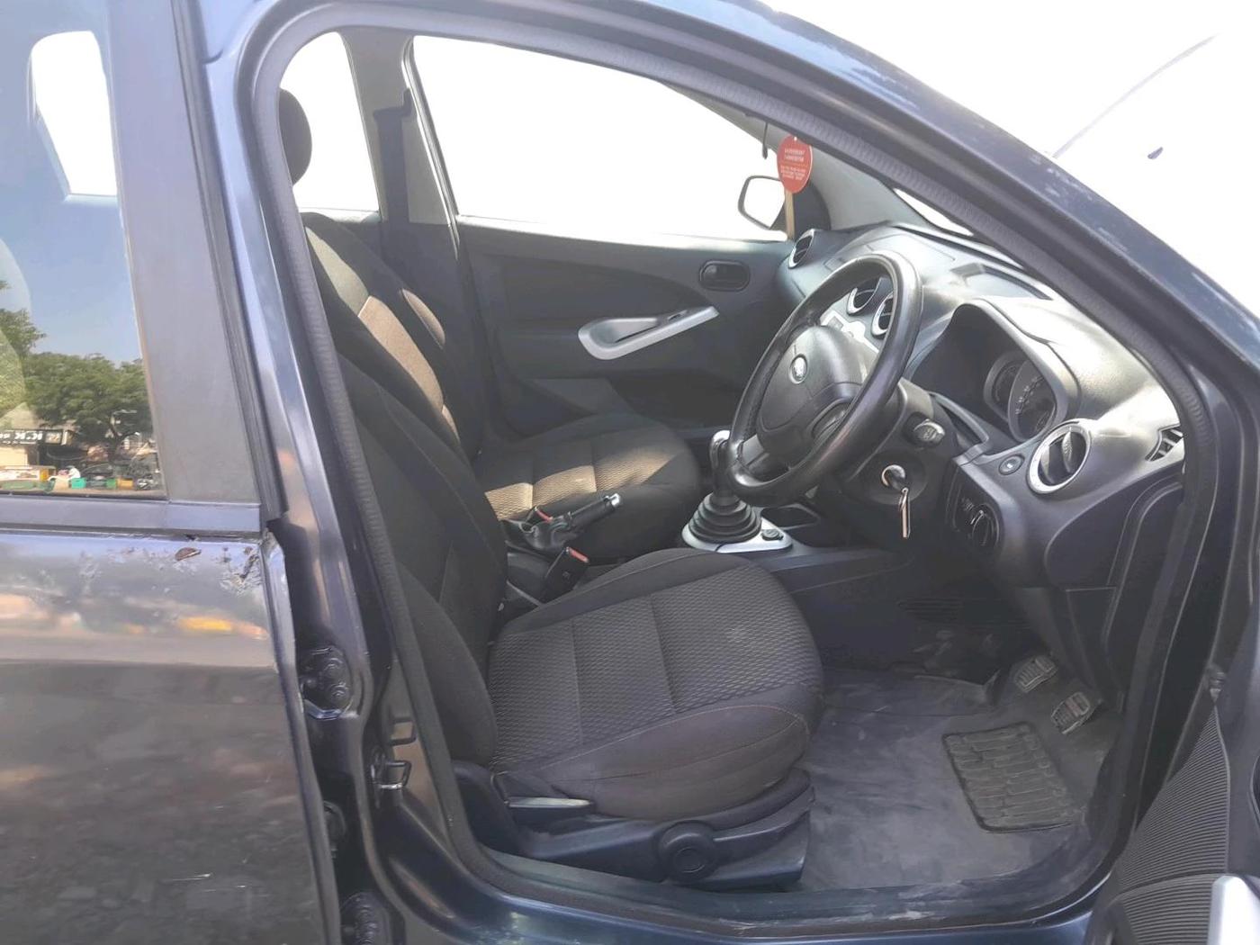 2012 Ford Figo TITANIUM 1.2 PETROL, Petrol, Manual, 66,516 km, interior