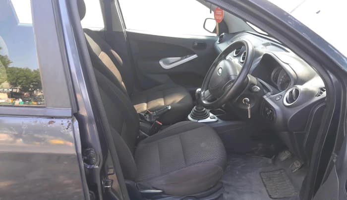 2012 Ford Figo TITANIUM 1.2 PETROL, Petrol, Manual, 66,516 km, interior