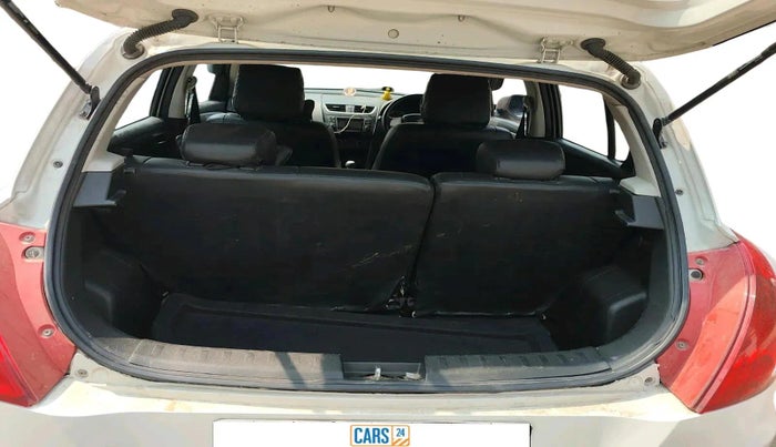 2017 Maruti Swift VXI, Petrol, Manual, 38,011 km, exterior