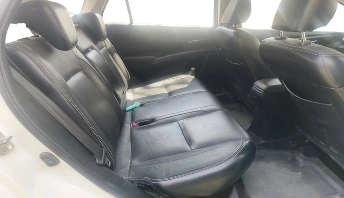 2016 Maruti S Cross ALPHA 1.6, Diesel, Manual, 1,02,110 km, interior