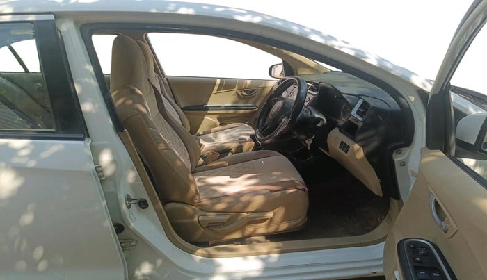 2016 Honda Amaze 1.2L I-VTEC SX, Petrol, Manual, 1,29,204 km, interior