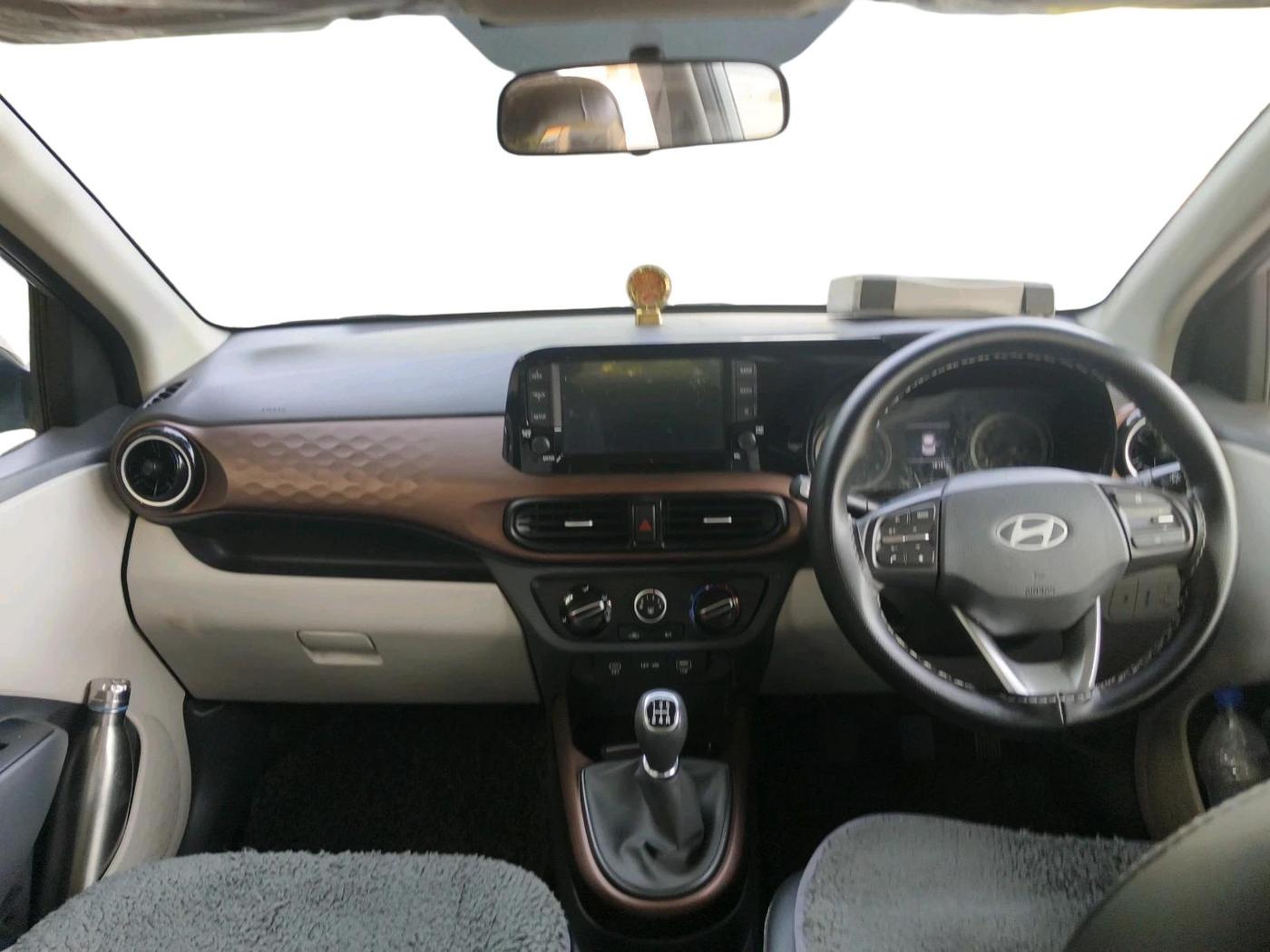 2025 Hyundai AURA SX 1.2 CNG, CNG, Manual, 18,191 km, interior