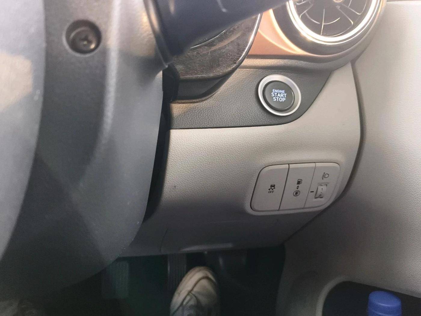 2025 Hyundai AURA SX 1.2 CNG, CNG, Manual, 18,191 km, interior