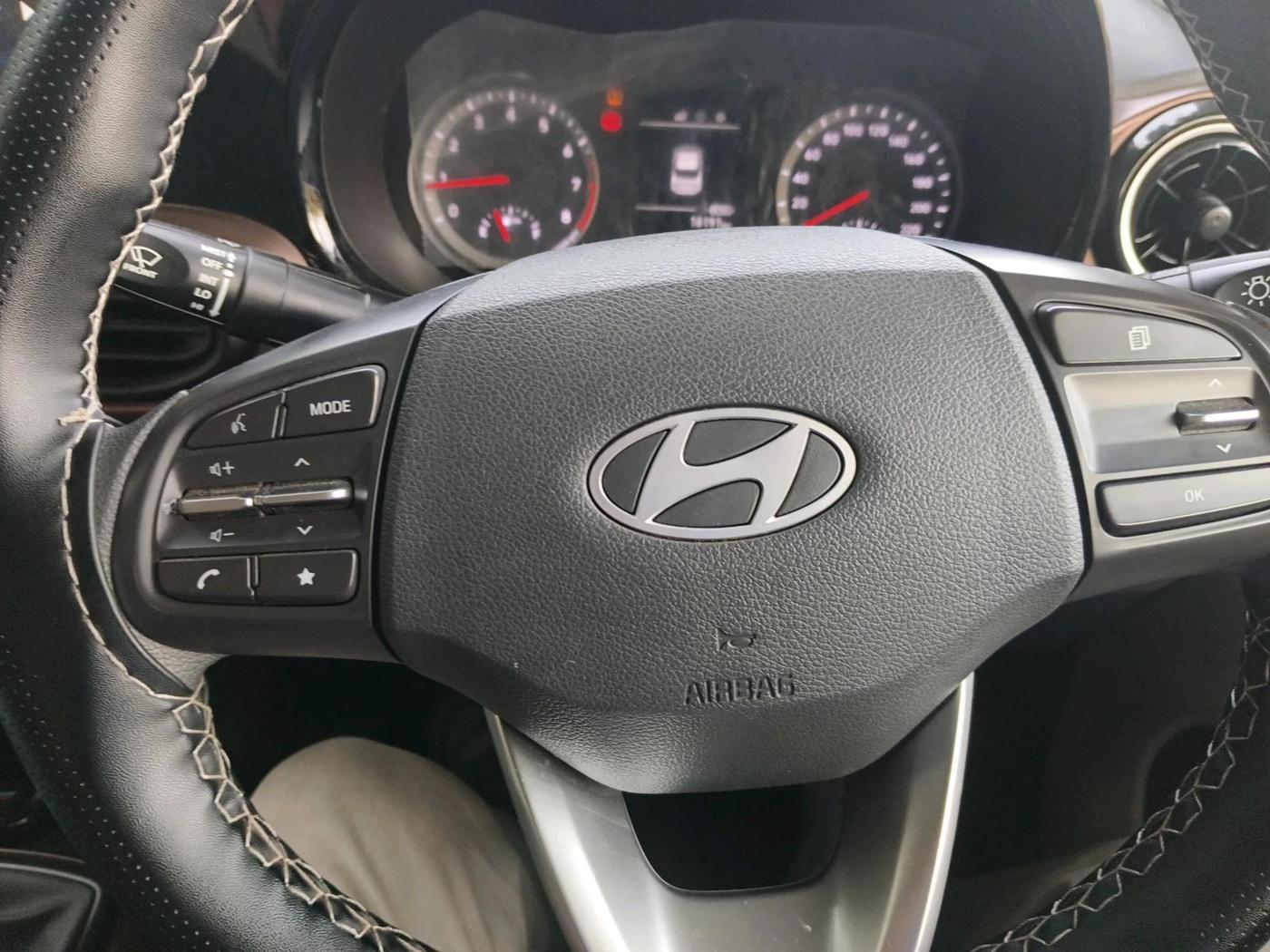 2025 Hyundai AURA SX 1.2 CNG, CNG, Manual, 18,191 km, interior