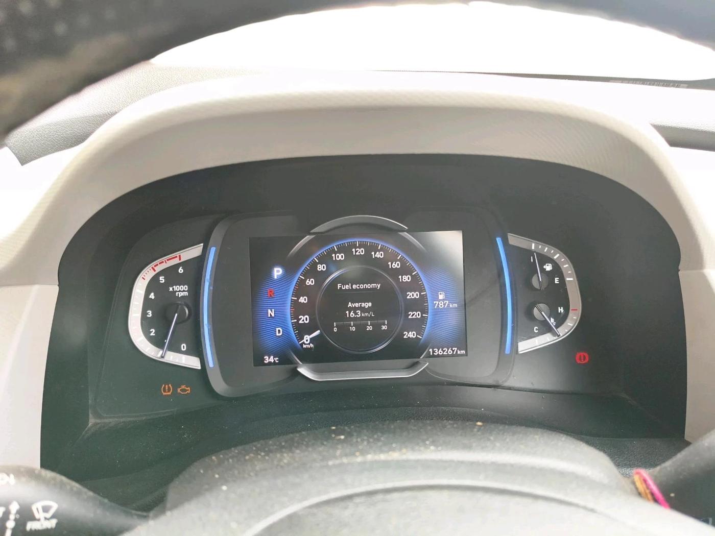 2022 Hyundai Creta SX (O) AT 1.5 DIESEL, Diesel, Automatic, 1,36,267 km, interior