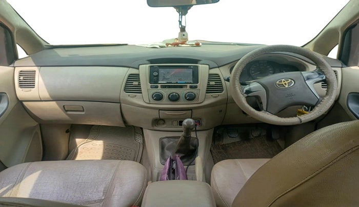 2012 Toyota Innova 2.5 GX 8 STR, Diesel, Manual, 2,78,691 km, interior