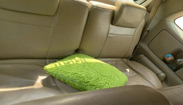 2012 Toyota Innova 2.5 GX 8 STR, Diesel, Manual, 2,78,691 km, interior