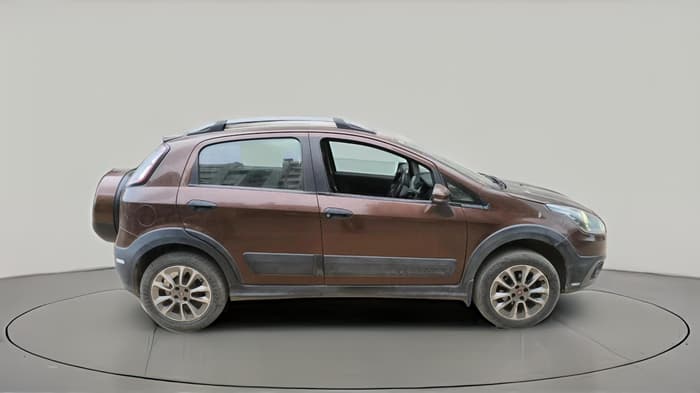 2016 Fiat Avventura EMOTION MULTIJET 1.3, Diesel, Manual, 1,28,040 km, exterior