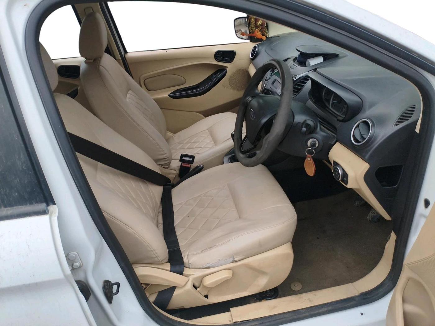 2016 Ford Figo Aspire TITANIUM1.5 DIESEL, Diesel, Manual, 2,41,490 km, interior