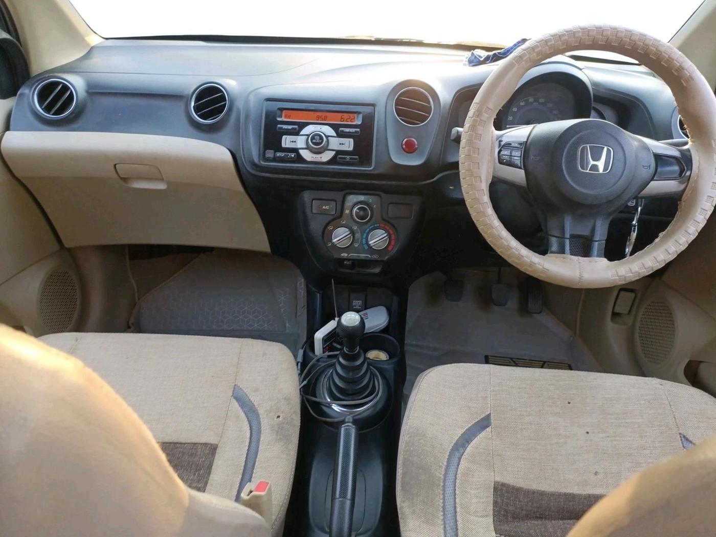 2015 Honda Amaze 1.5L I-DTEC E, Diesel, Manual, 1,37,000 km, interior