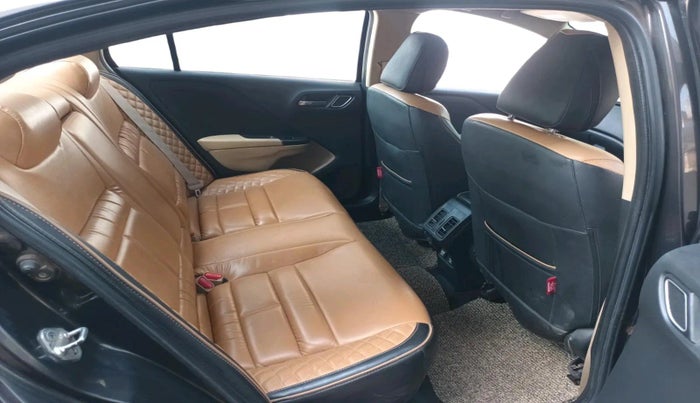 2017 Honda City 1.5L I-VTEC V MT, Petrol, Manual, 1,31,282 km, interior