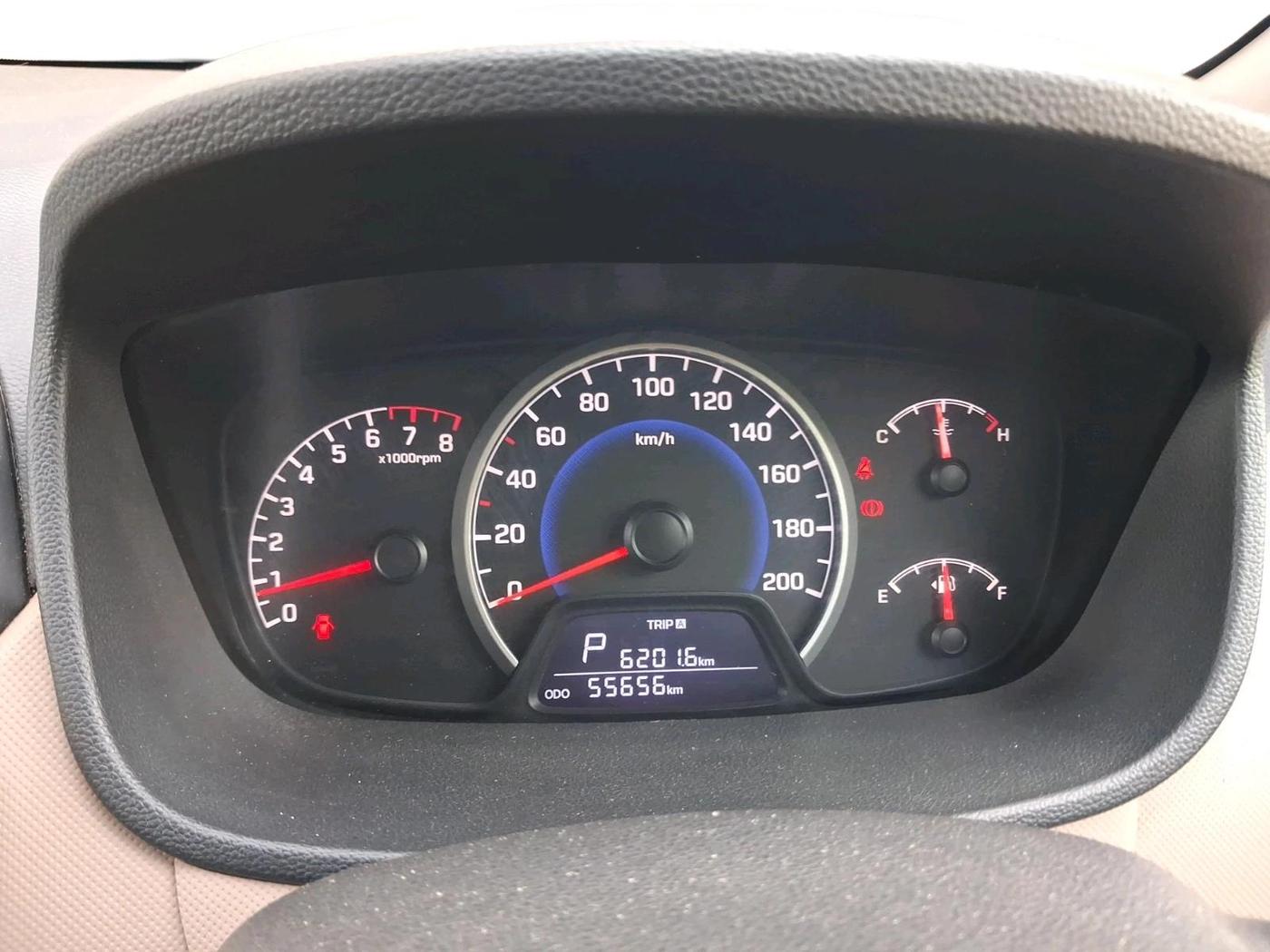2018 Hyundai Grand i10 SPORTZ AT 1.2 KAPPA VTVT, Petrol, Automatic, 55,656 km, interior