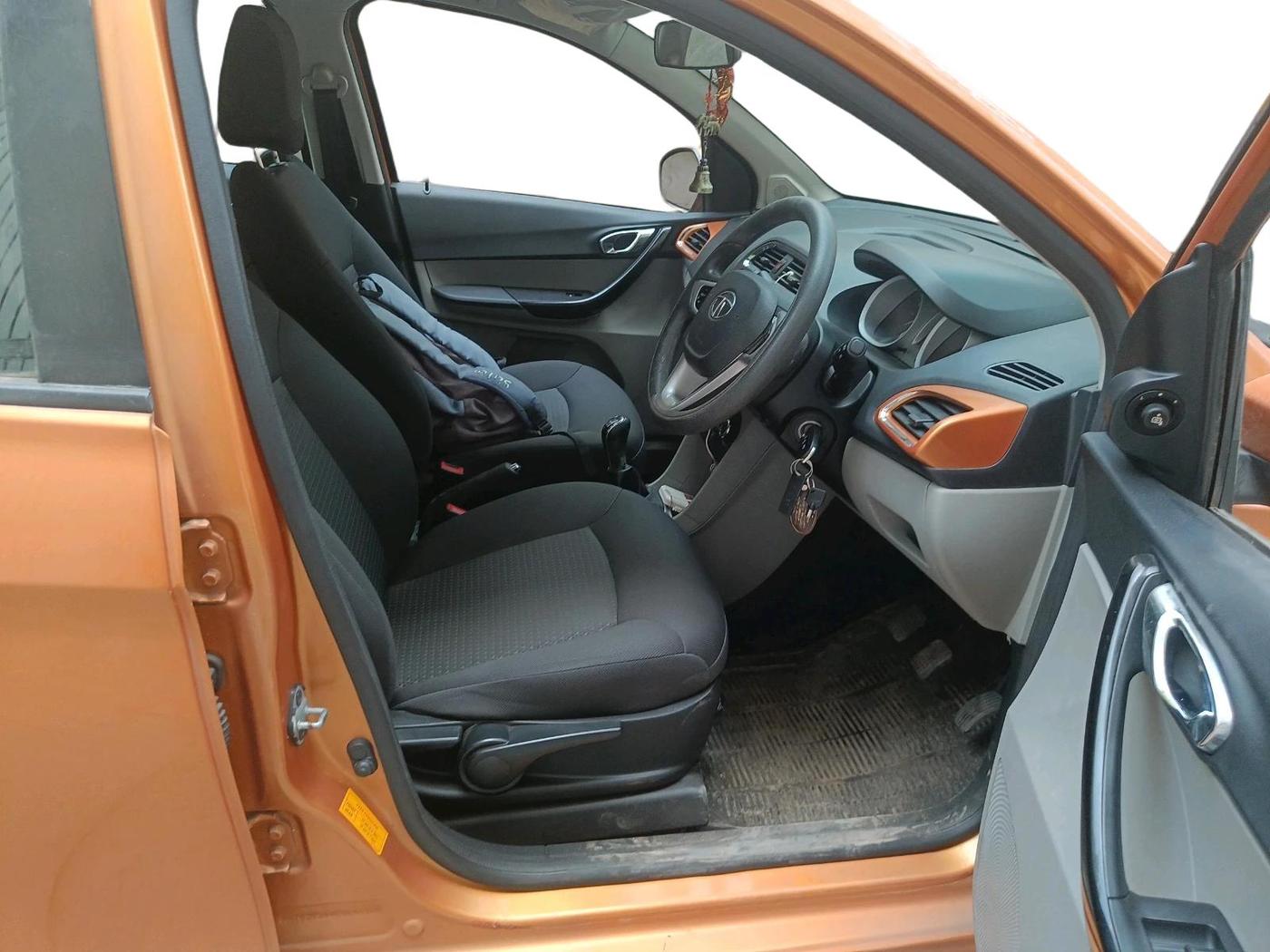 2016 Tata Tiago XZ PETROL, Petrol, Manual, 37,278 km, interior