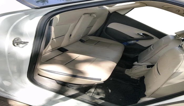 2011 Volkswagen Vento HIGHLINE DIESEL 1.6, Diesel, Manual, 1,23,305 km, interior