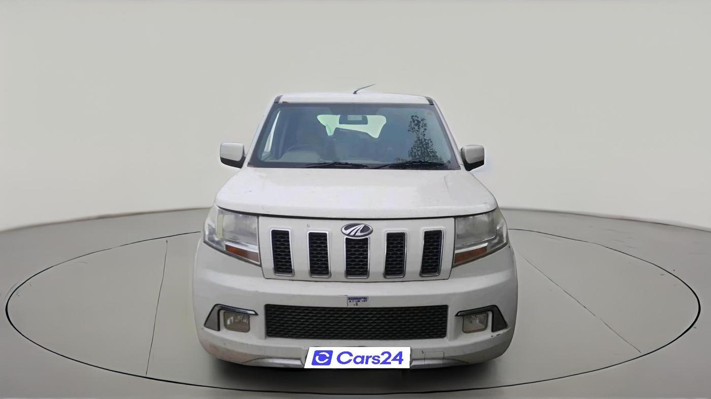 2018 Mahindra TUV 300 PLUS P8, Diesel, Manual, 1,10,466 km, exterior