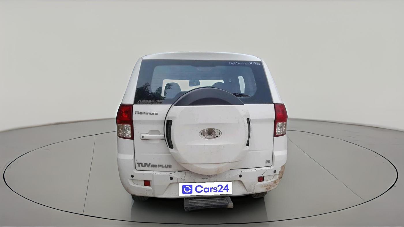 2018 Mahindra TUV 300 PLUS P8, Diesel, Manual, 1,10,466 km, exterior
