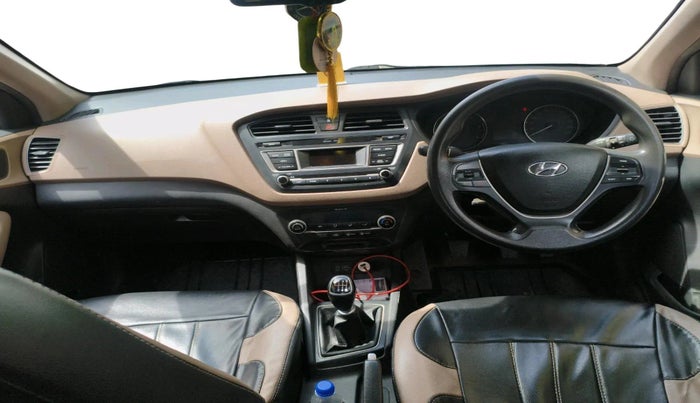 2016 Hyundai Elite i20 SPORTZ 1.4 CRDI, Diesel, Manual, 1,18,996 km, interior