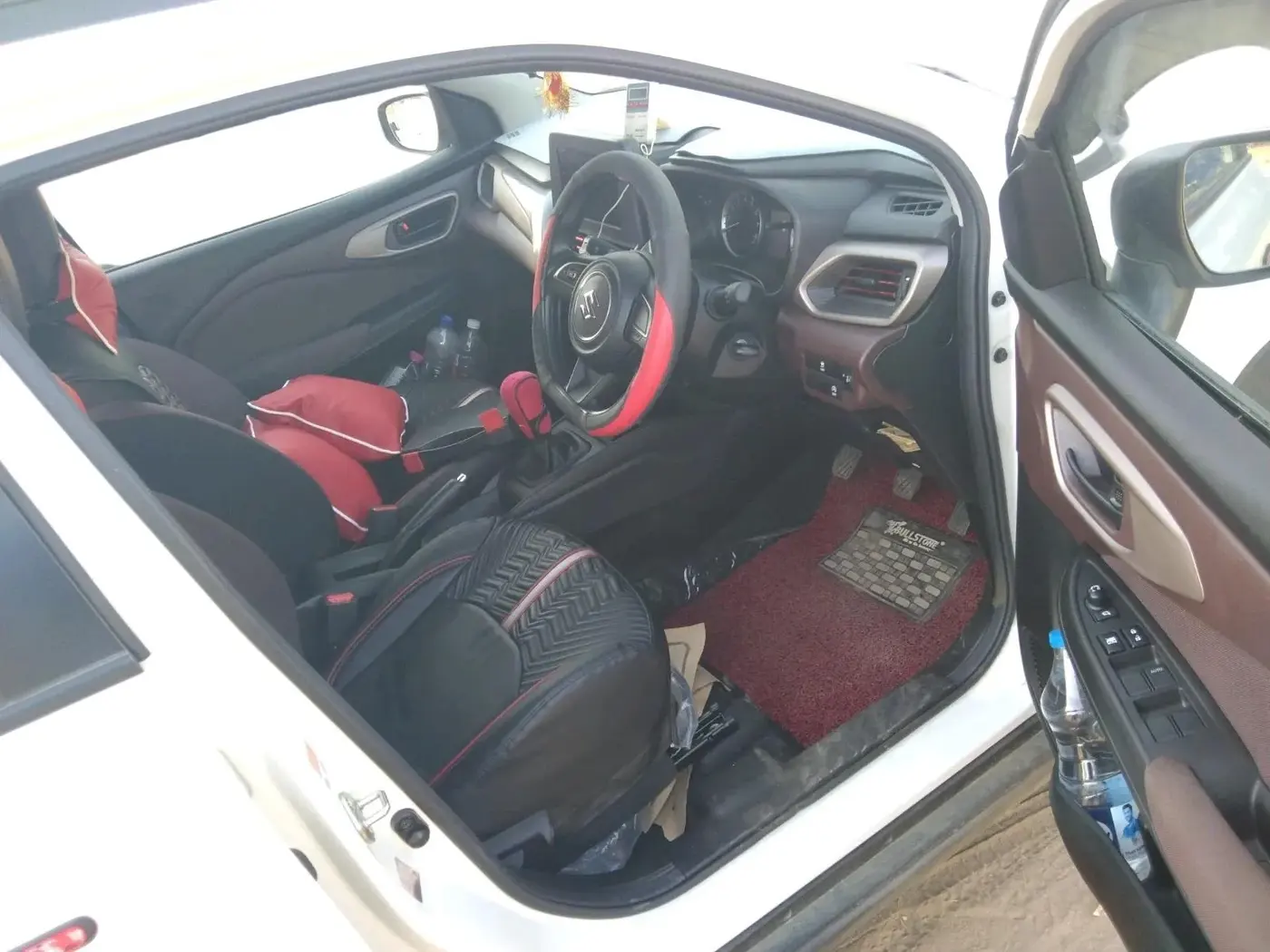 2025 Maruti FRONX DELTA PLUS 1.2MT, Petrol, Manual, 1,785 km, interior