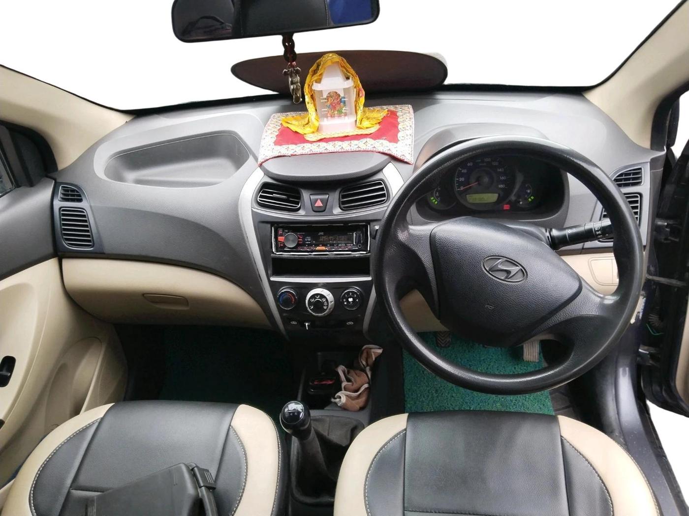 2015 Hyundai Eon ERA +, Petrol, Manual, 2,33,180 km, interior