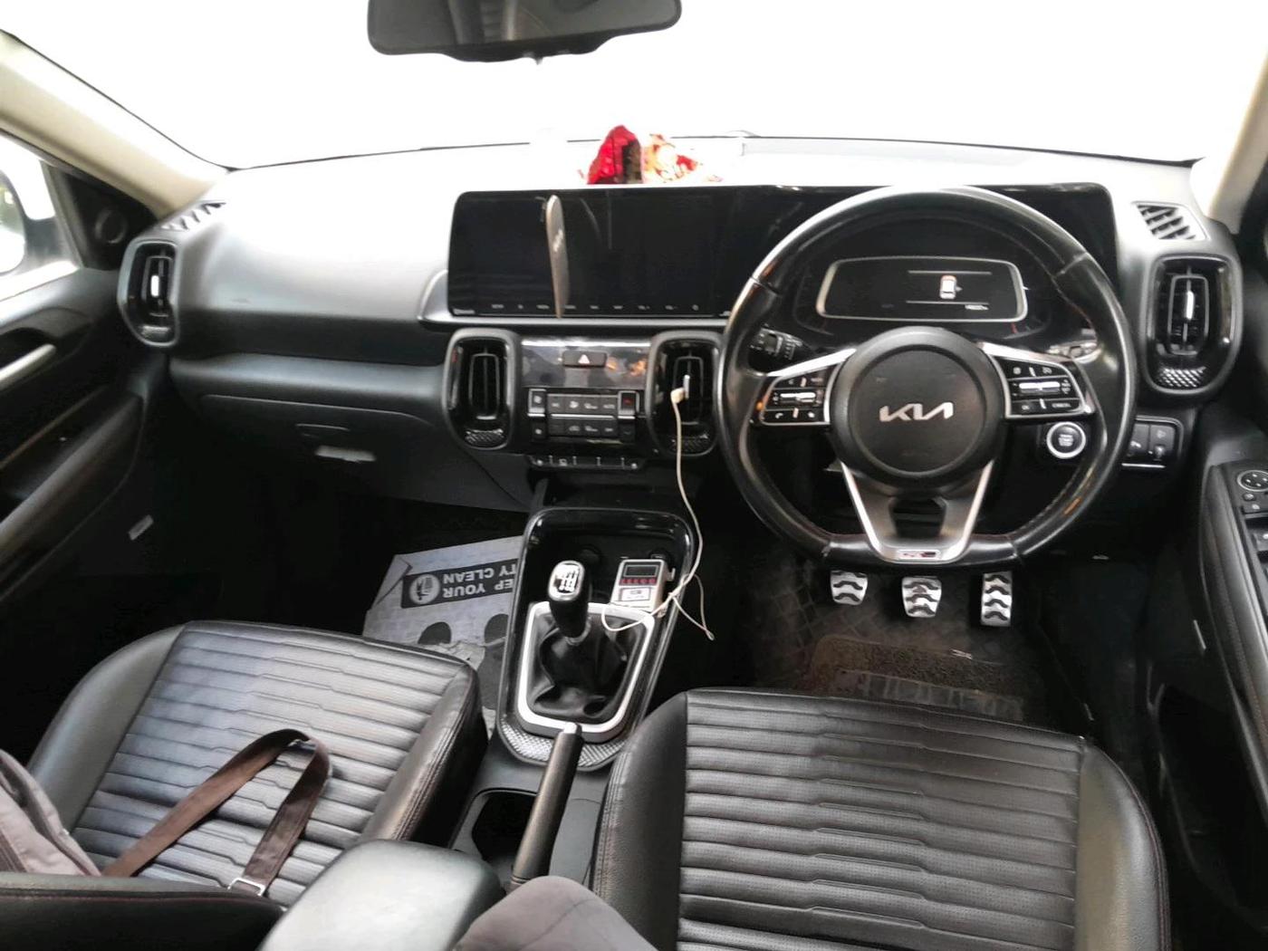 2022 KIA SONET GTX PLUS 1.5, Diesel, Manual, 1,43,222 km, interior