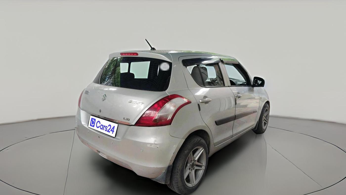 2017 Maruti Swift LXI (O), CNG, Manual, 96,899 km, exterior