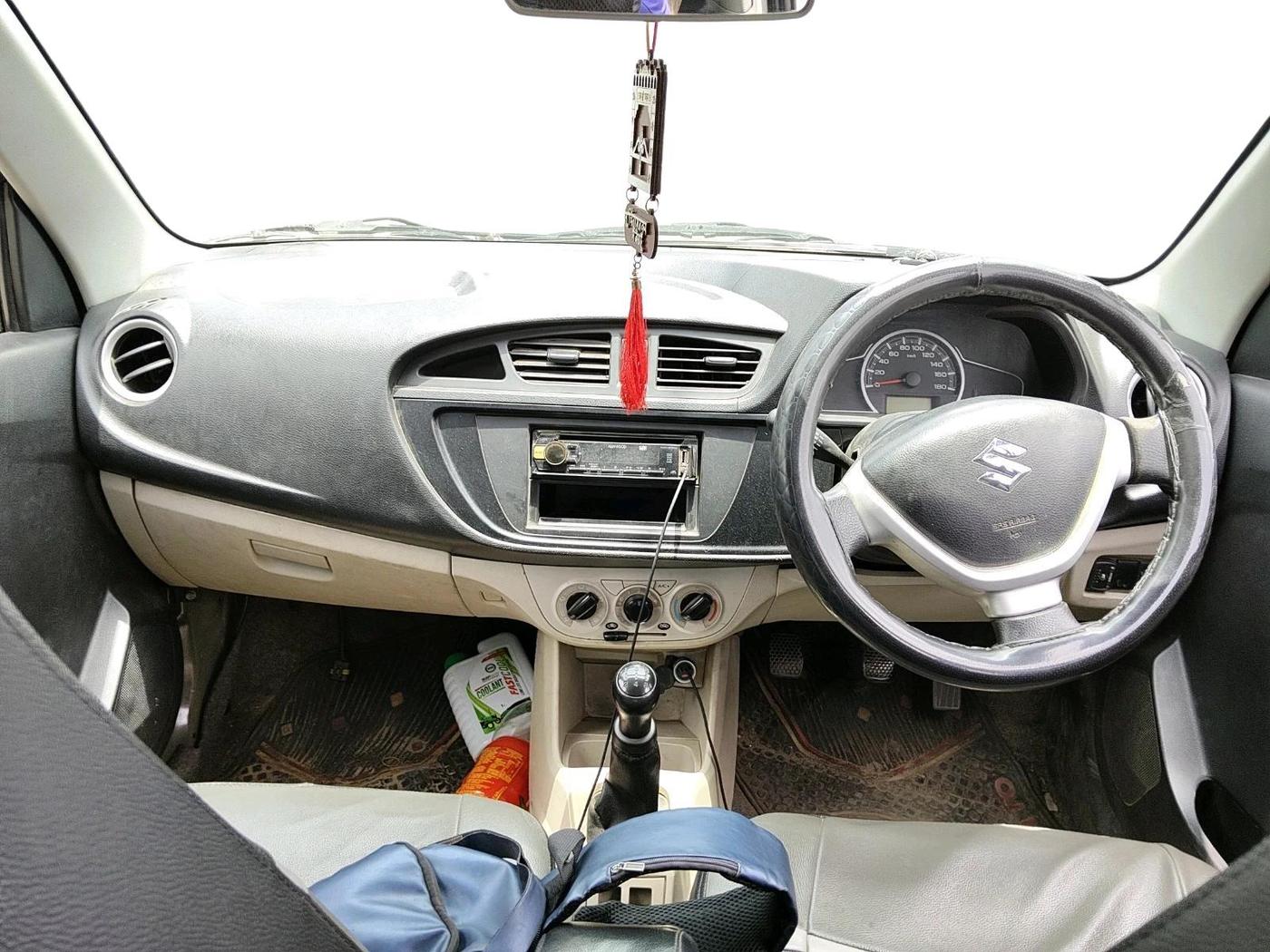 2019 Maruti Alto LXI, CNG, Manual, 1,22,128 km, interior