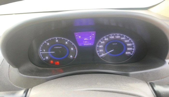 2013 Hyundai Verna FLUIDIC 1.6 CRDI SX, Diesel, Manual, 95,604 km, interior