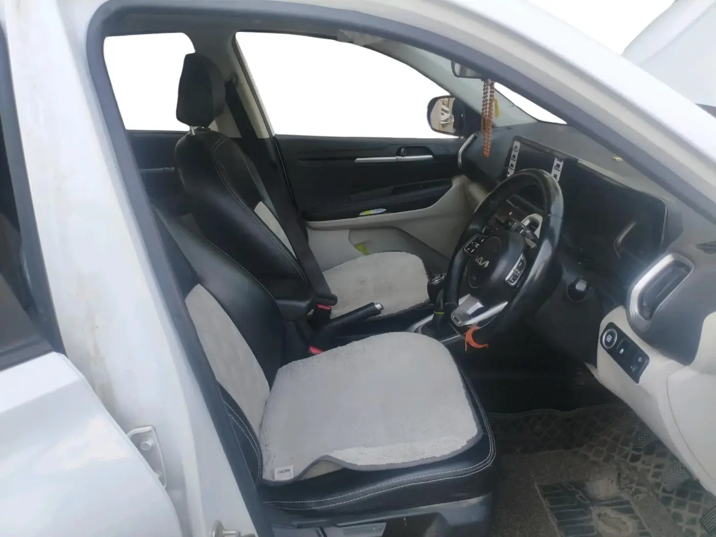 2022 KIA SONET HTX 1.5, Diesel, Manual, 68,372 km, interior