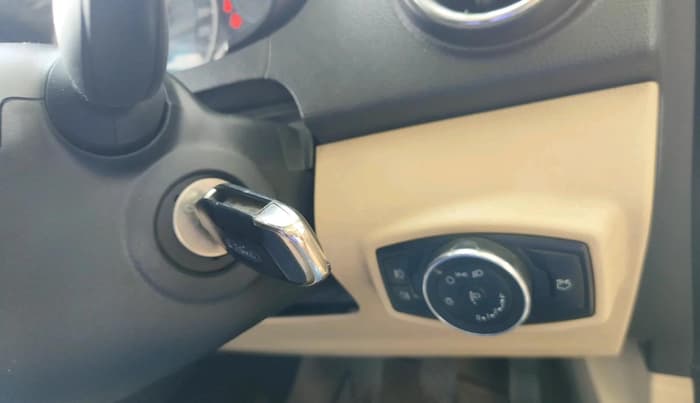 2018 Ford Figo Aspire TITANIUM 1.2 PETROL, CNG, Manual, 1,10,088 km, interior