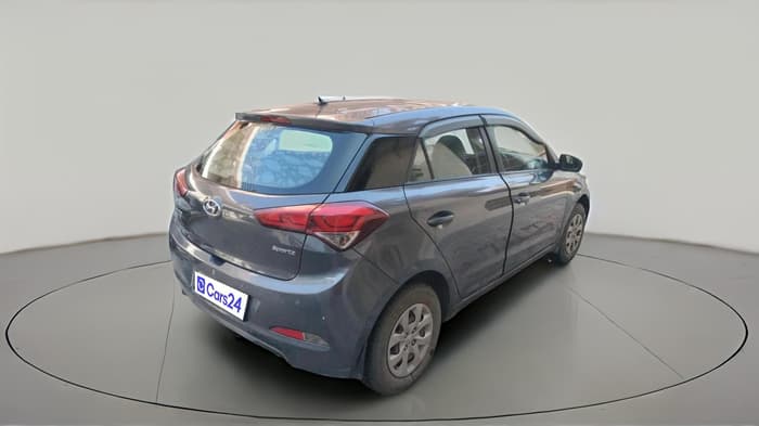 2017 Hyundai Elite i20 SPORTZ 1.2, CNG, Manual, 1,06,564 km, exterior