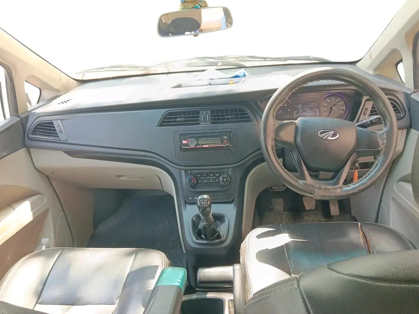 2019 Mahindra MARAZZO M2 8 STR, Diesel, Manual, 9,000 km, interior