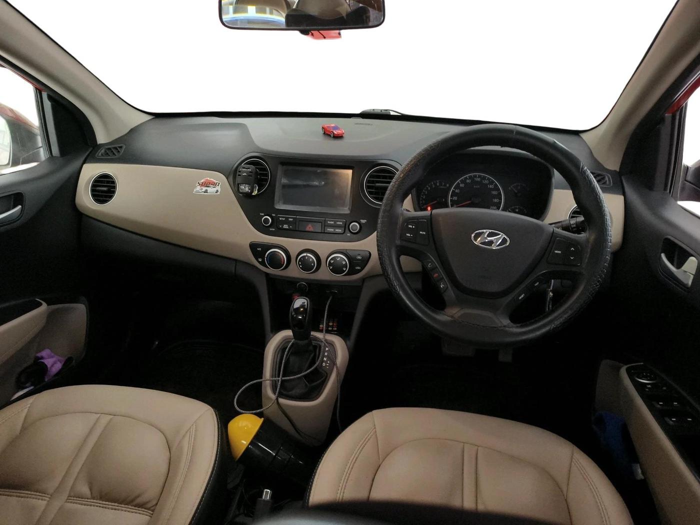 2017 Hyundai Grand i10 SPORTZ (O) AT 1.2 KAPPA VTVT, Petrol, Automatic, 55,090 km, interior