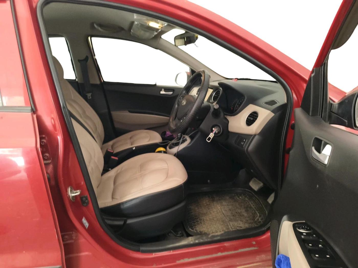 2017 Hyundai Grand i10 SPORTZ (O) AT 1.2 KAPPA VTVT, Petrol, Automatic, 55,090 km, interior