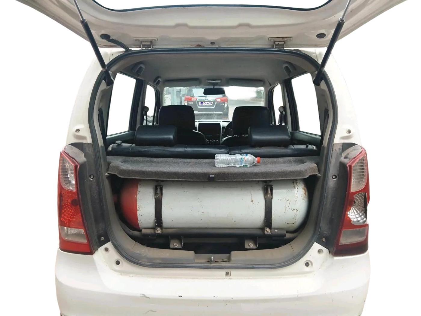 2011 Maruti Wagon R 1.0 LXI CNG, CNG, Manual, 2,25,165 km, exterior