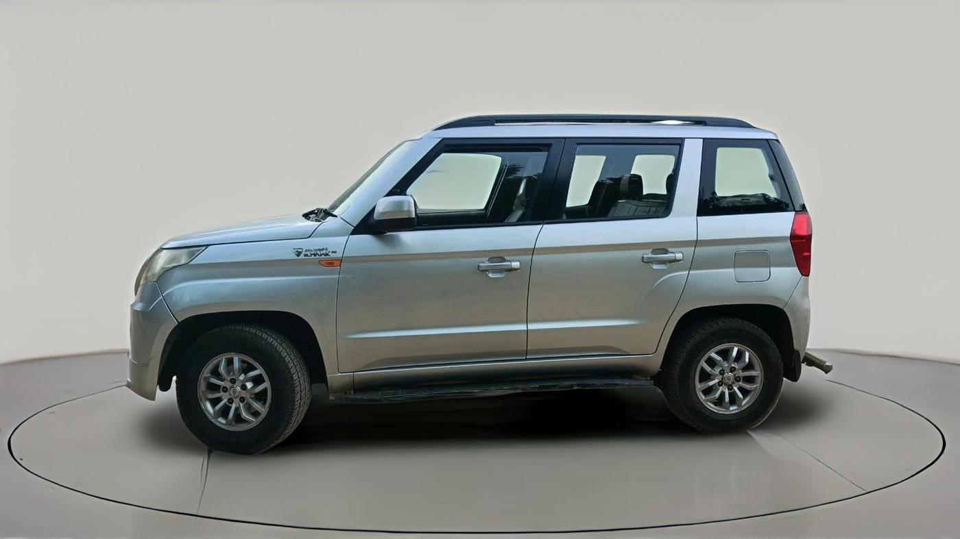 2016 Mahindra TUV300 T8, Diesel, Manual, 1,19,603 km, exterior