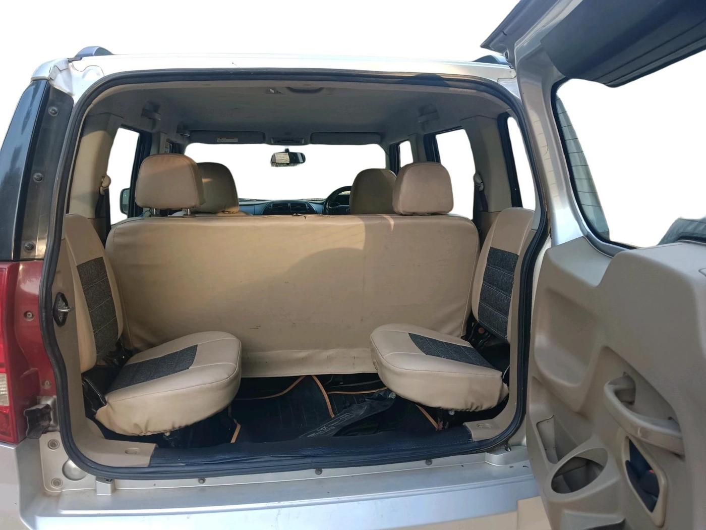 2016 Mahindra TUV300 T8, Diesel, Manual, 1,19,603 km, exterior