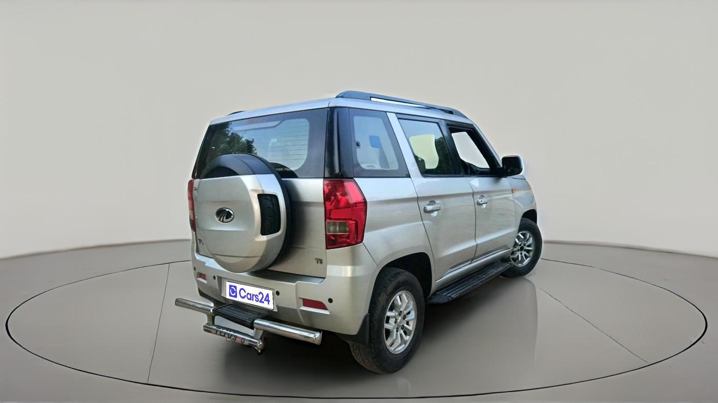 2016 Mahindra TUV300 T8, Diesel, Manual, 1,19,603 km, exterior