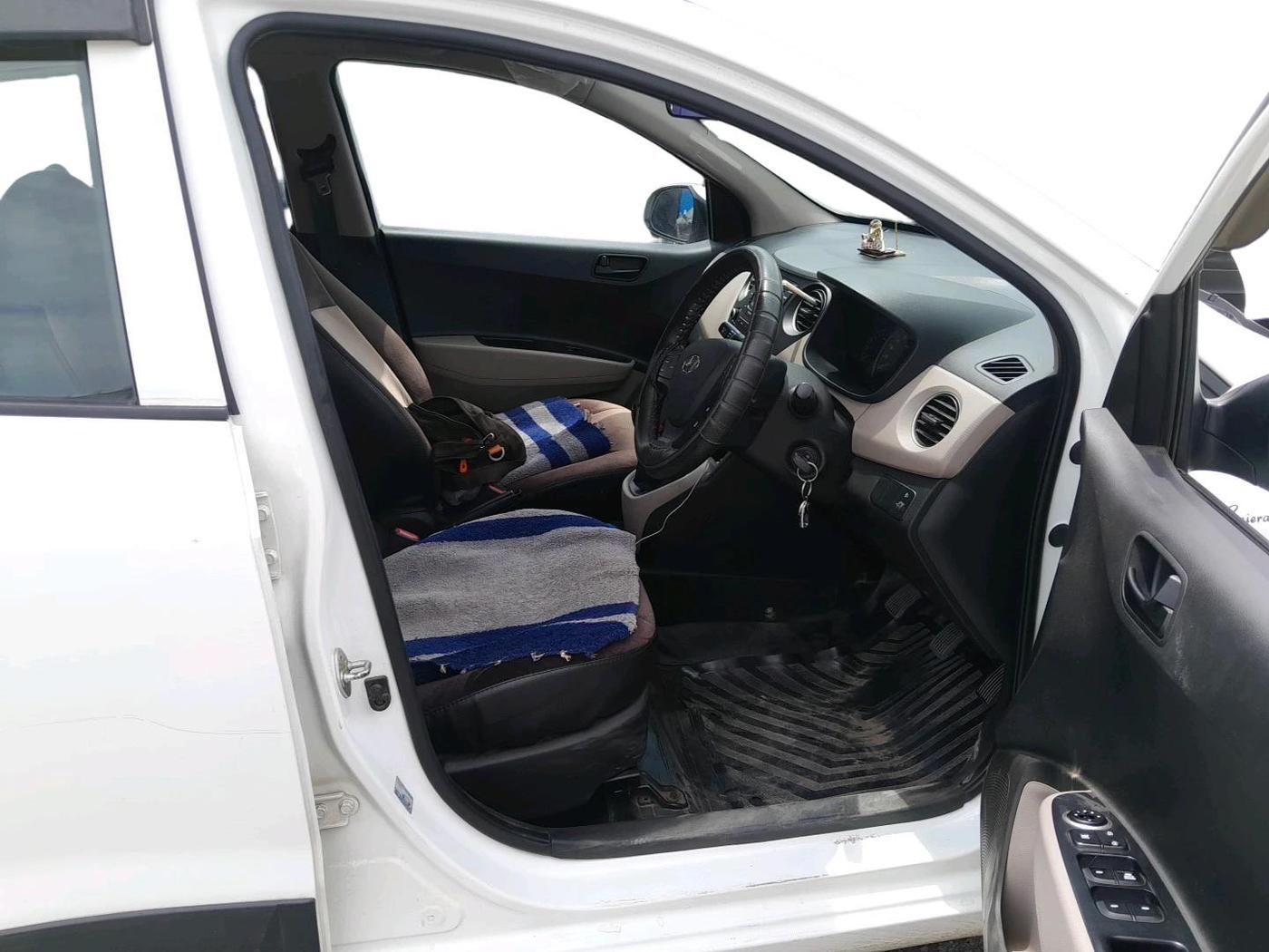 2019 Hyundai Grand i10 MAGNA 1.2 KAPPA VTVT, Petrol, Manual, 50,037 km, interior
