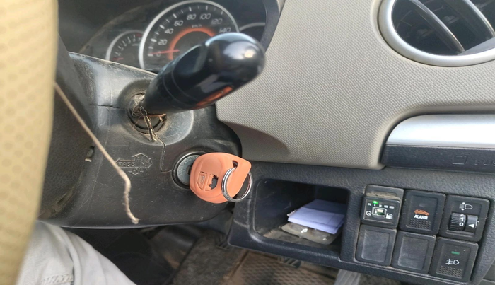 2016 Maruti Wagon R 1.0 VXI, CNG, Manual, 1,18,707 km, interior
