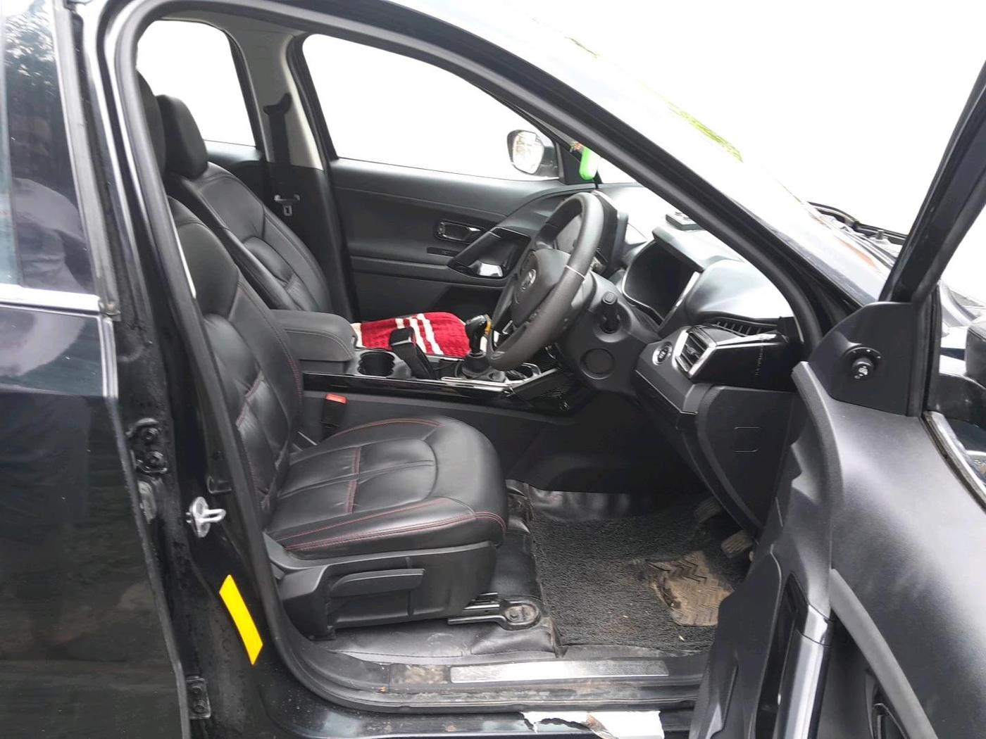 2021 Tata Harrier XT PLUS 2.0L KRYOTEC, Diesel, Manual, 55,757 km, interior